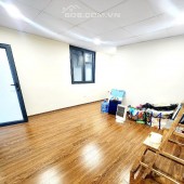 Bán nhà Trần khát Chân, 3 tầng, BTCT, chỉ cách 50m ra mắt phố, 40m2,  5,35tỷ.  còn thương lượng